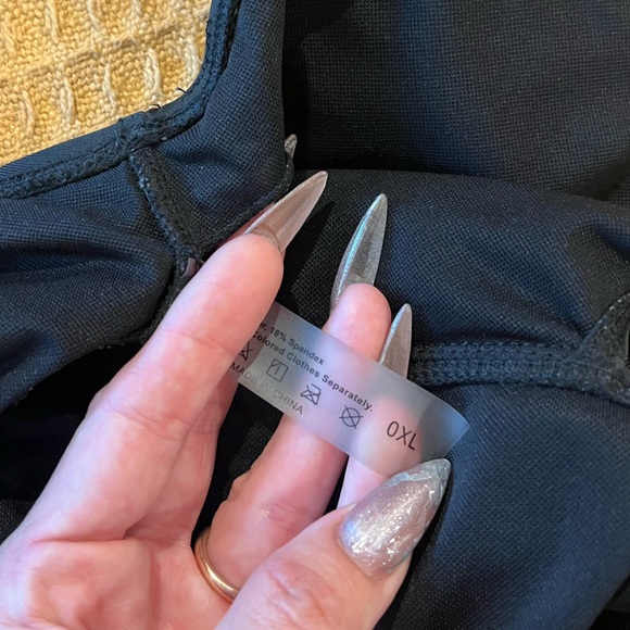 1 black,1 butterfly design one piece and 1 high waisted bottom - Picture 3 of 10